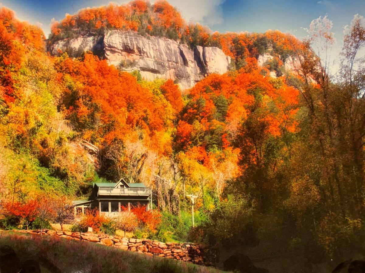 Chimney Rock Manor Hotel Екстериор снимка